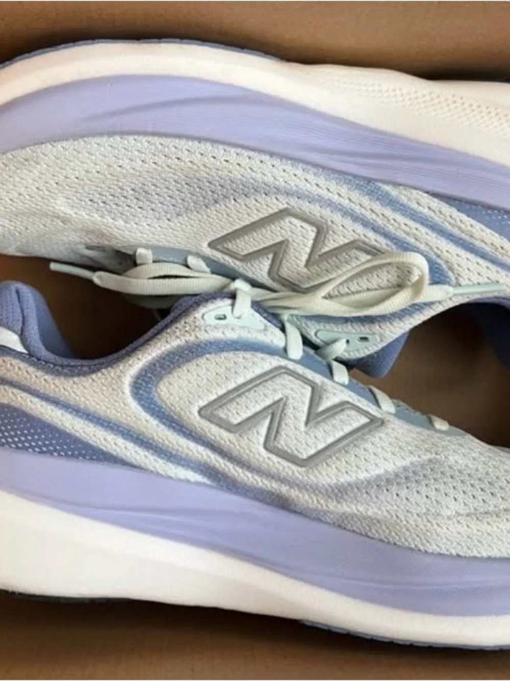New Balance Fresh Foam 1080 Women’s Running Shoe Size 10